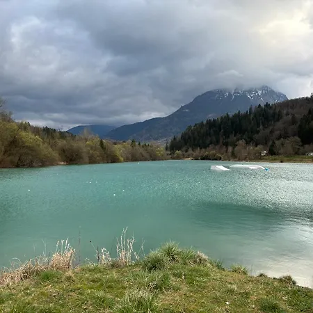 Maison Neuve A La Montagne Le Chatelard (Chambery)